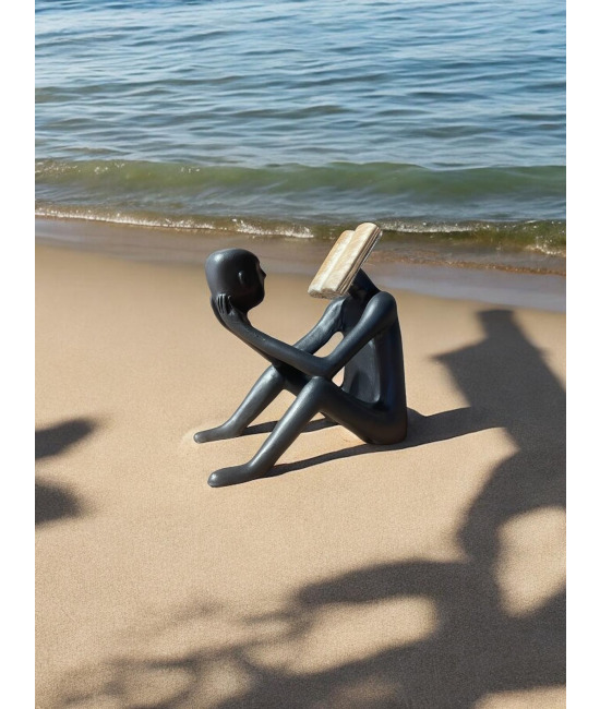 Kids Decor -  Okuyan Adam Heykeli